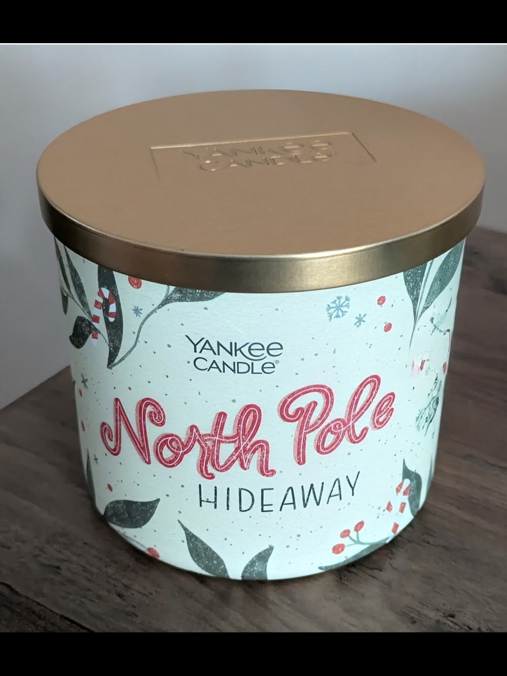 Yankee Candle North Pole Hideaway Candle